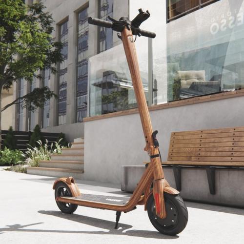 TROTTINETTE électrique design, 700 Watts, coloris imitation bois