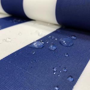 STORE BANNE 350 x 250 cm avec auvent 120 cm, motorisé, 5 coloris