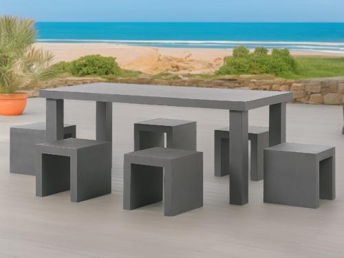 SALON de jardin en béton, table avec 6 tabourets