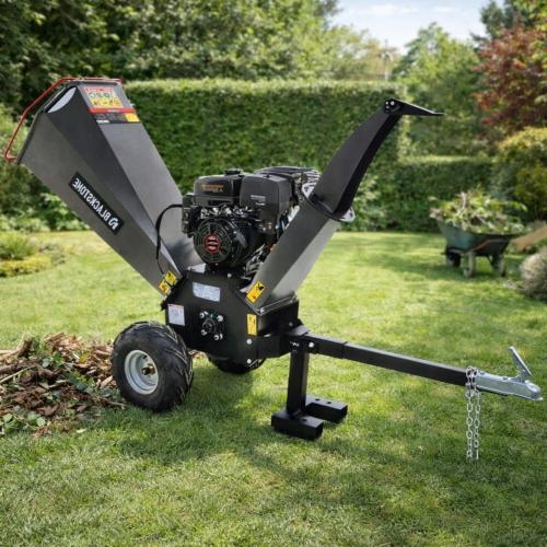 BROYEUR de VEGETAUX, tractable, 15 CV, démarrage électrique