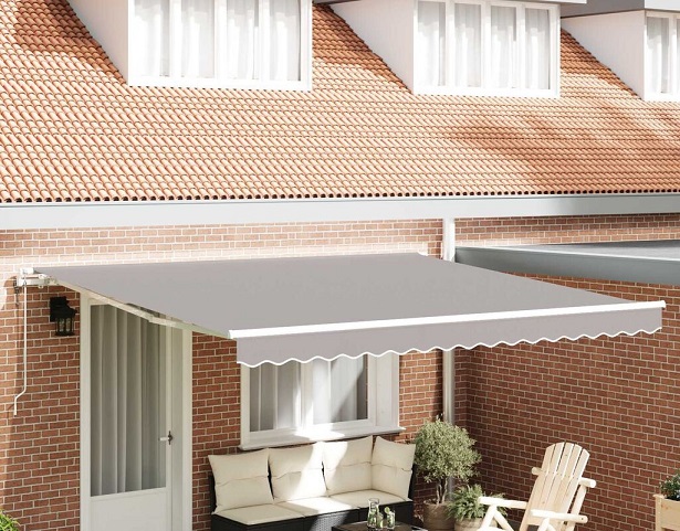 motus sui rumores celeritate nimia praevenirent