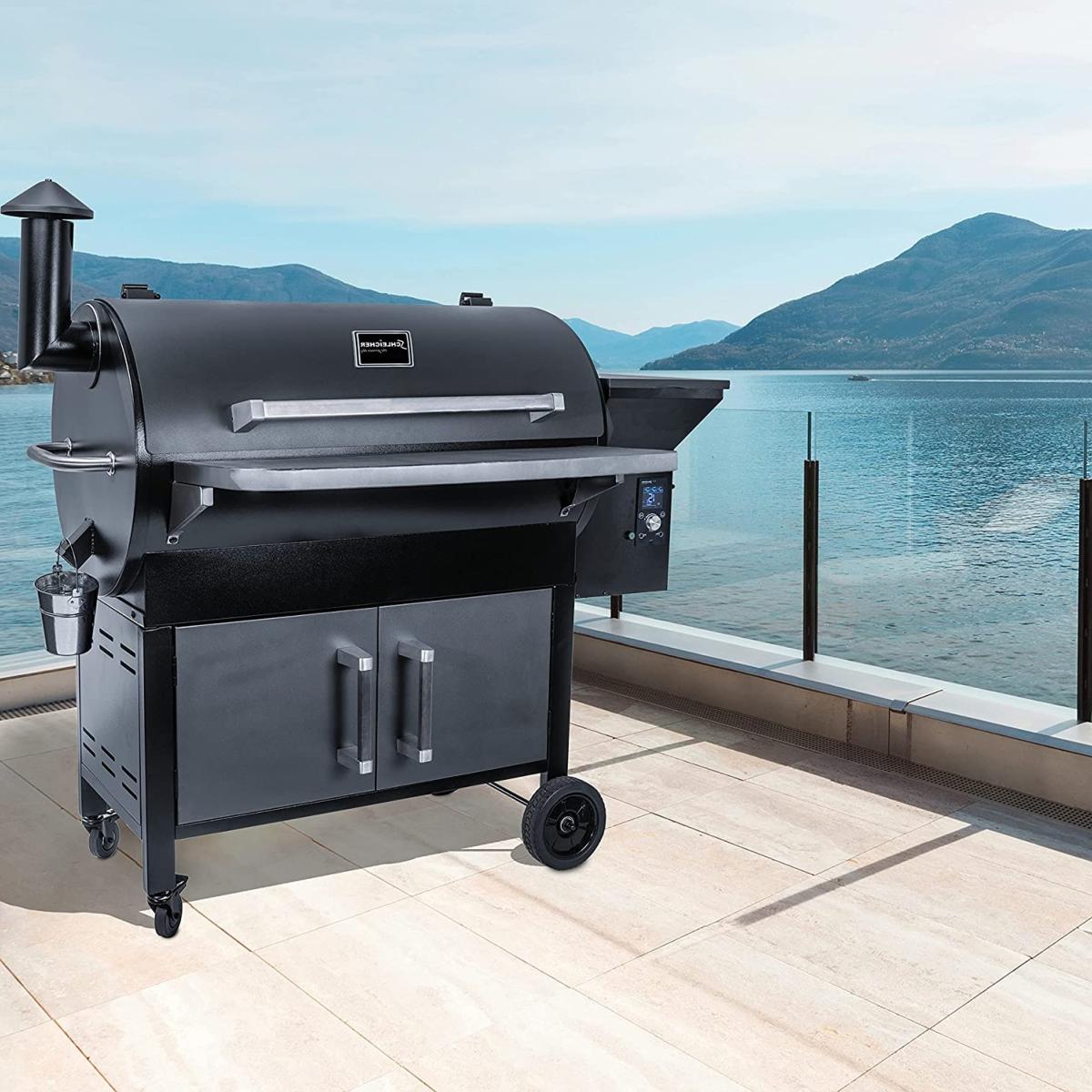 Barbecue fumoir XXL pour grillades au gout incomparable.