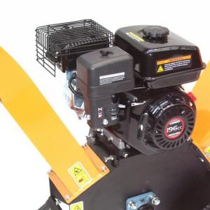 BROYEUR de végétaux, moteur 6.5 ch, sur roues.