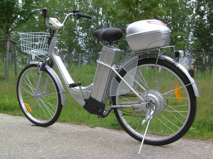 VELO ELECTRIQUE de luxe, complet, GRIS