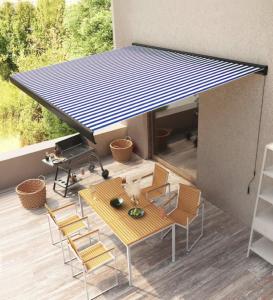 Store banne coffre intégral 500 x 300 cm – Aluminium anthracite – Manuel – Toile 12 coloris