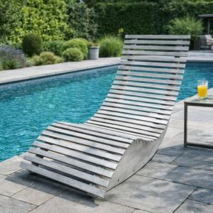 BAIN de SOLEIL design basculant, en acacia, gris