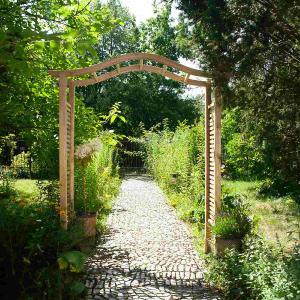 Arche de jardin XXL PATERNE en bois massif traité – passage large 210 cm